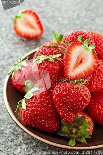 Image of bowl of fresh strawberries