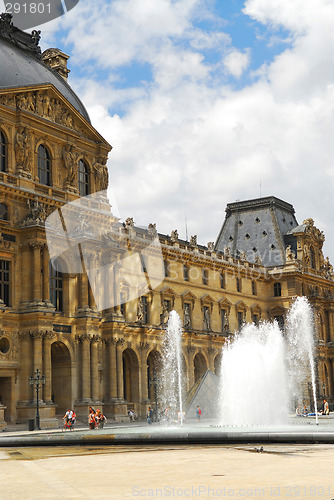 Image of Louvre