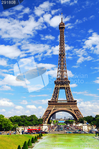 Image of Eiffel tower