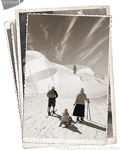 Image of Vintage photos Family in the snow