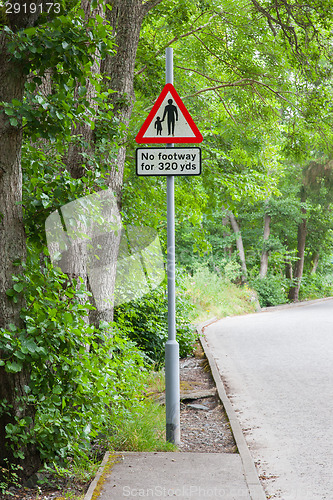 Image of Pedestrian walkway, no footway sign