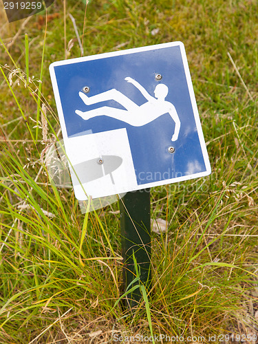 Image of Falling hazard sign