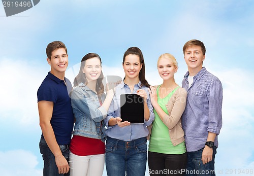 Image of students showing blank tablet pc screen