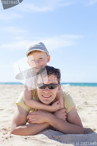 Image of family at the beach