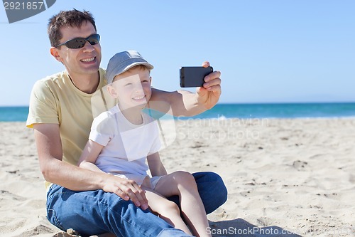 Image of family at the beach