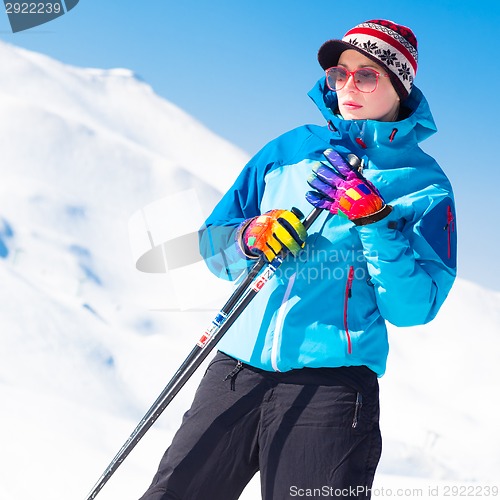 Image of Woman skier.