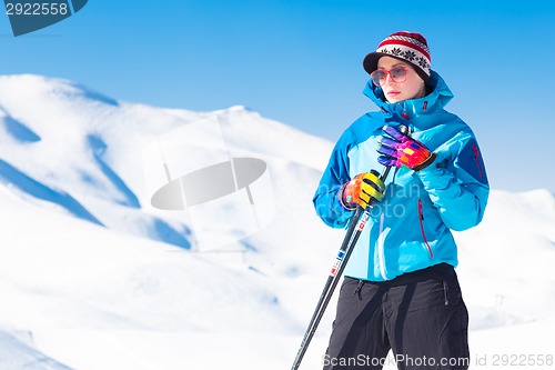 Image of Woman skier.