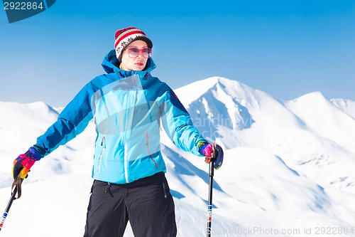 Image of Woman skier.