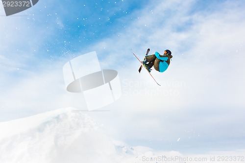 Image of Free style skier.