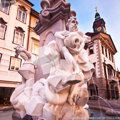 Image of Ljubljana's city hall fountain