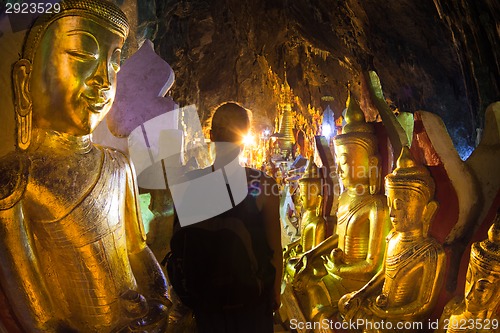 Image of Golden Buddha statues in Pindaya Cave, Burma