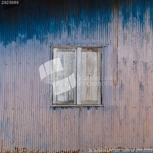 Image of Old rusty house.