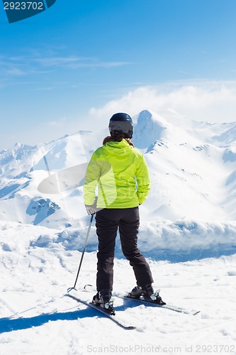 Image of Woman skier.