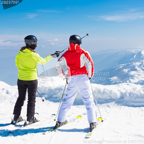 Image of Woman skiers.