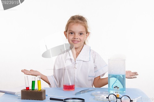 Image of Chemist girl in chemistry class