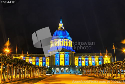 Image of San Francisco city hall at night time