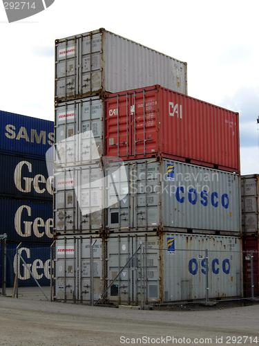 Image of Container stack # 02