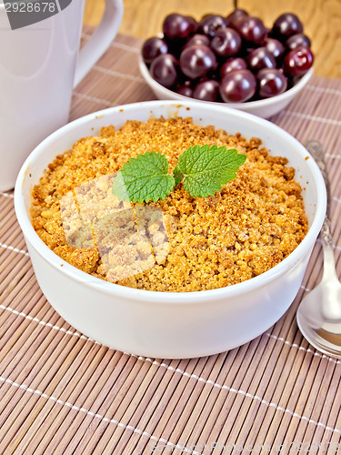 Image of Crumble cherry on bamboo napkin