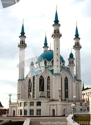 Image of big mosque