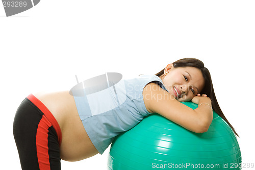 Image of Pregnant woman exercising