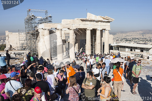 Image of People visiting Temple of Athena Nike 