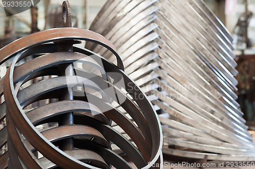 Image of Steel rings of different qualities