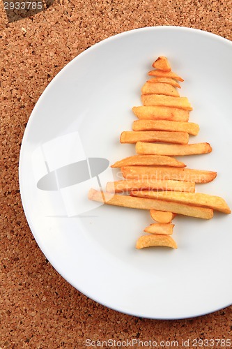 Image of christmas tree from the potatoes chips 