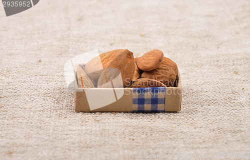 Image of Almonds on linen