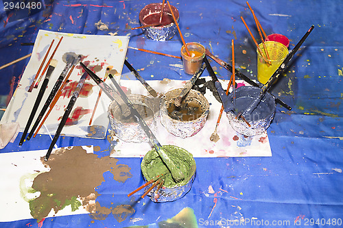 Image of Paints and brushes 