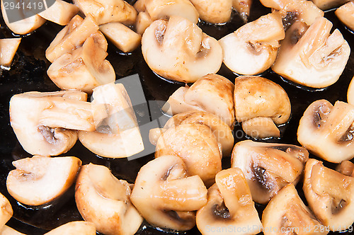 Image of Quartered Roasted Champignons