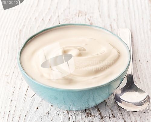 Image of bowl of greek yogurt