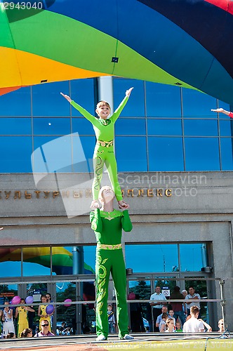 Image of Young acrobats