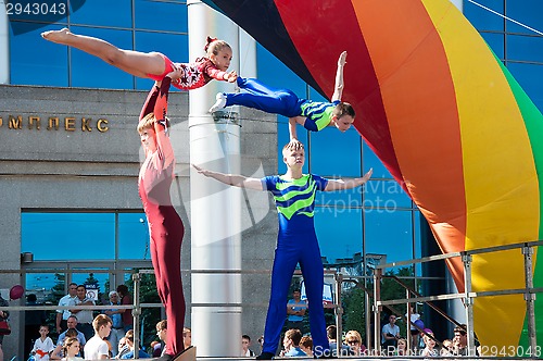 Image of Young acrobats