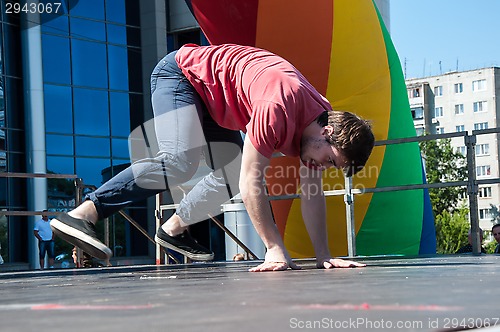 Image of Dancer-guy amateur Break-dance