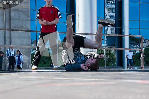 Image of Dancer-guy amateur Break-dance