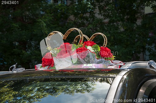 Image of Wedding car decoration.