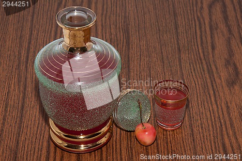 Image of Fruit liqueur out of Sweet cherry