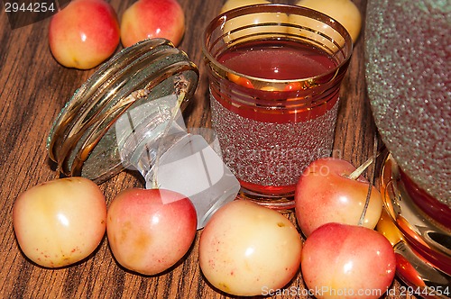 Image of Fruit liqueur out of Sweet cherry