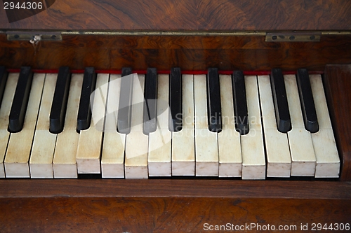 Image of Old Piano