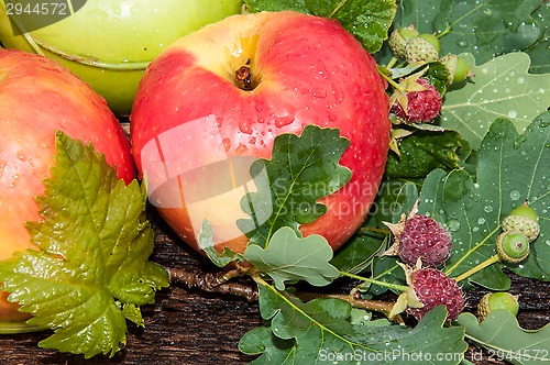 Image of Apple Red color