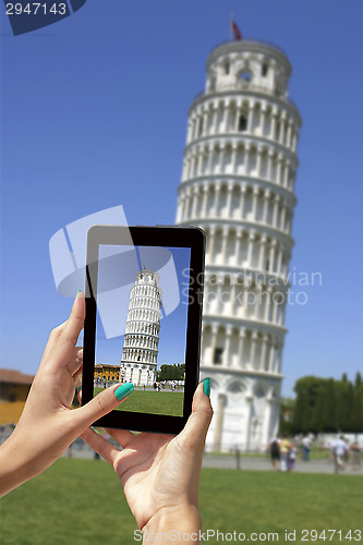 Image of Photographing Leaning Tower with tablet