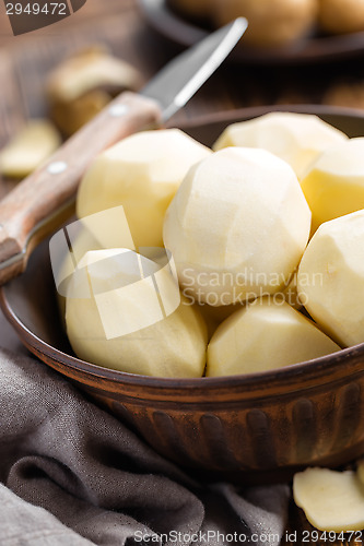 Image of Peeled potatoes