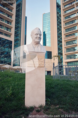 Image of bust of Maurice Thorez in Sochi