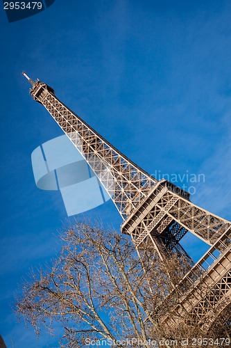 Image of Eiffel Tower in Paris