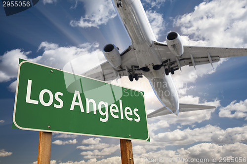 Image of Los Angeles Green Road Sign and Airplane Above