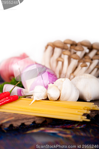 Image of Italian pasta and mushroom sauce ingredients