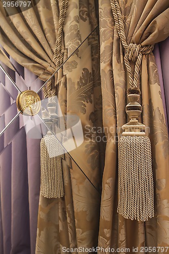 Image of interior curtains in the mirror