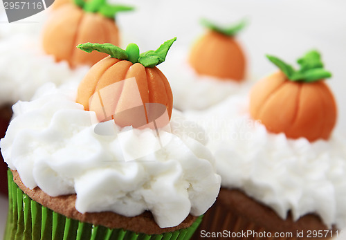 Image of Pumpkin spice cupcakes