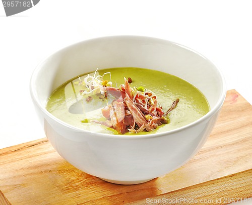 Image of bowl of broccoli cream soup