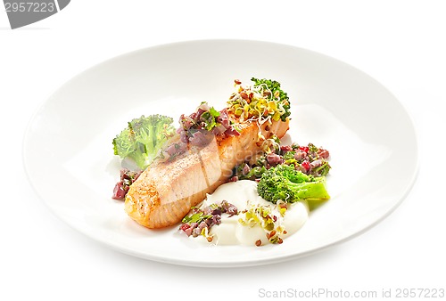Image of grilled salmon fillet with vegetables